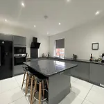 Apartment Holdsworth House *