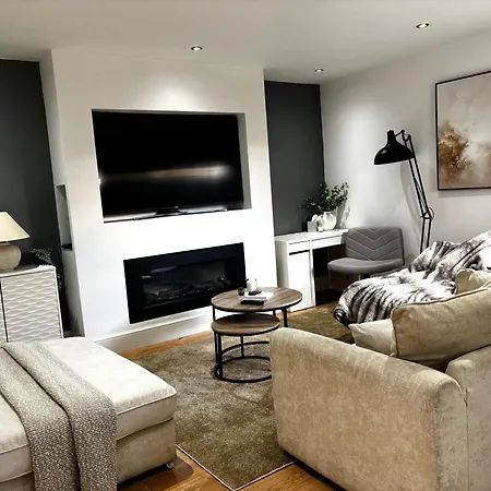 Holdsworth House Apartment Leeds (West Yorkshire)