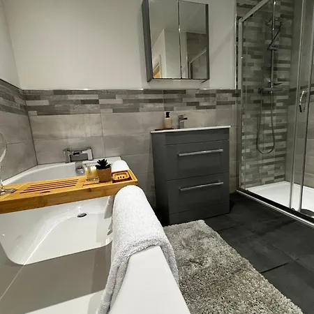 Holdsworth House Apartmán *